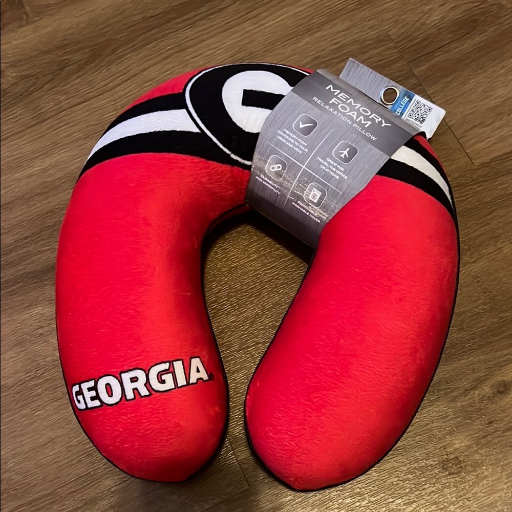 Red Georgia Memory Foam Neck Pillow